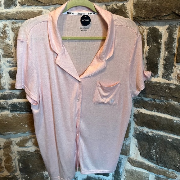 Bundle set - borne pj set (L) , travel toothbrush, and Disney socks - Picture 4 of 7